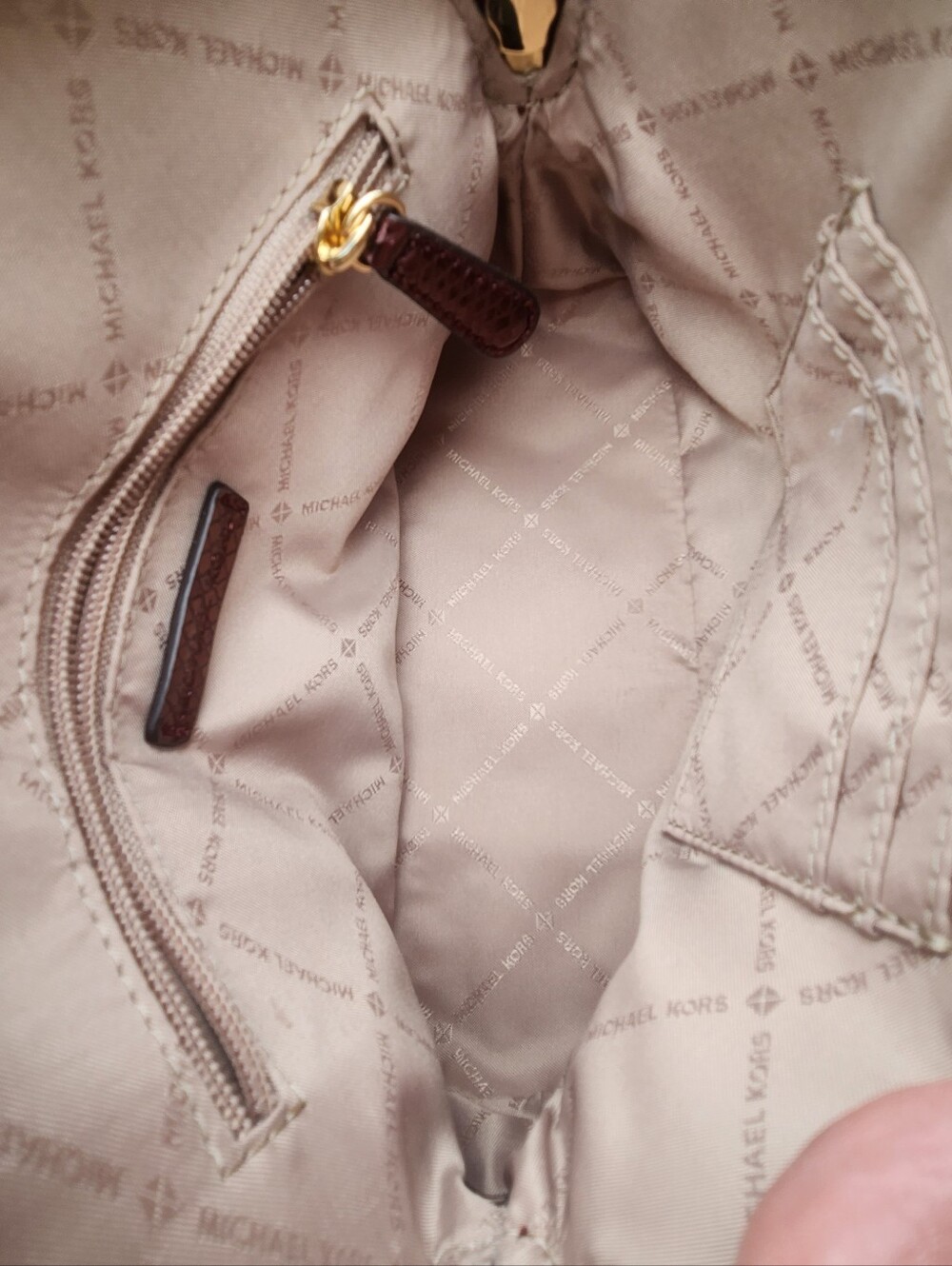 Michael Kors Adele Medium Dome Crossbody Bag - Picture 3 of 8